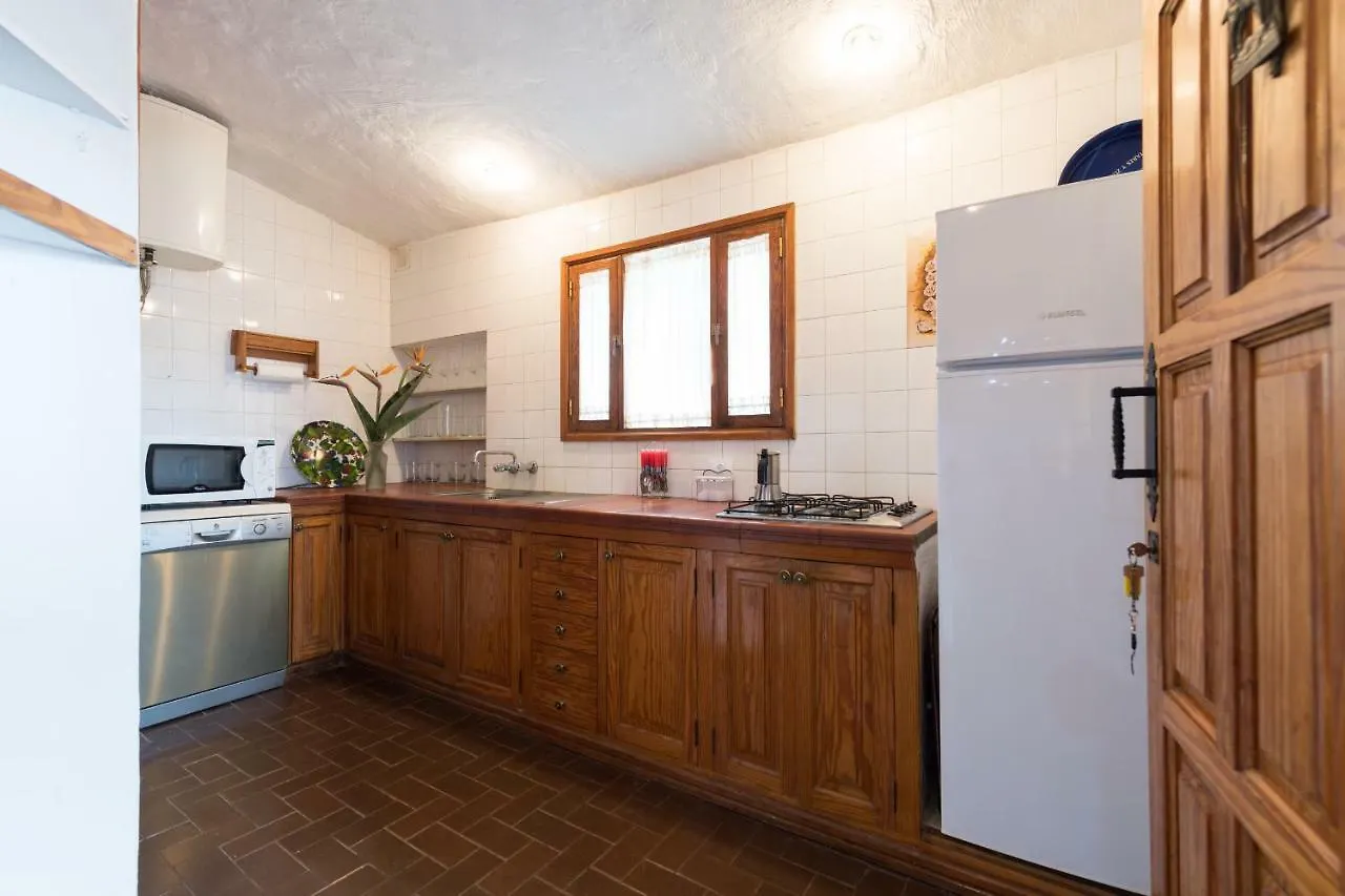 Holiday home Vivelorural El Refugio De Arucas, Pool & Terrace Villa Spain