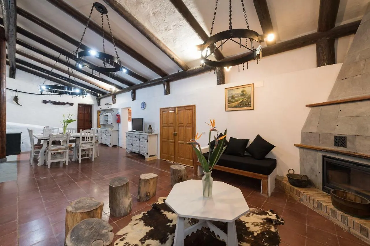 Vivelorural El Refugio De Arucas, Pool & Terrace Villa Holiday home