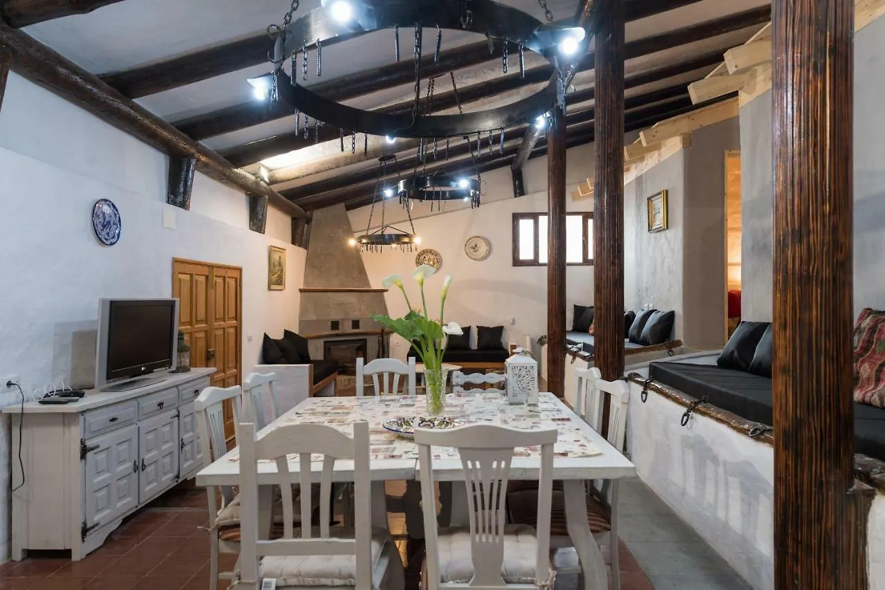 Vivelorural El Refugio De Arucas, Pool & Terrace location